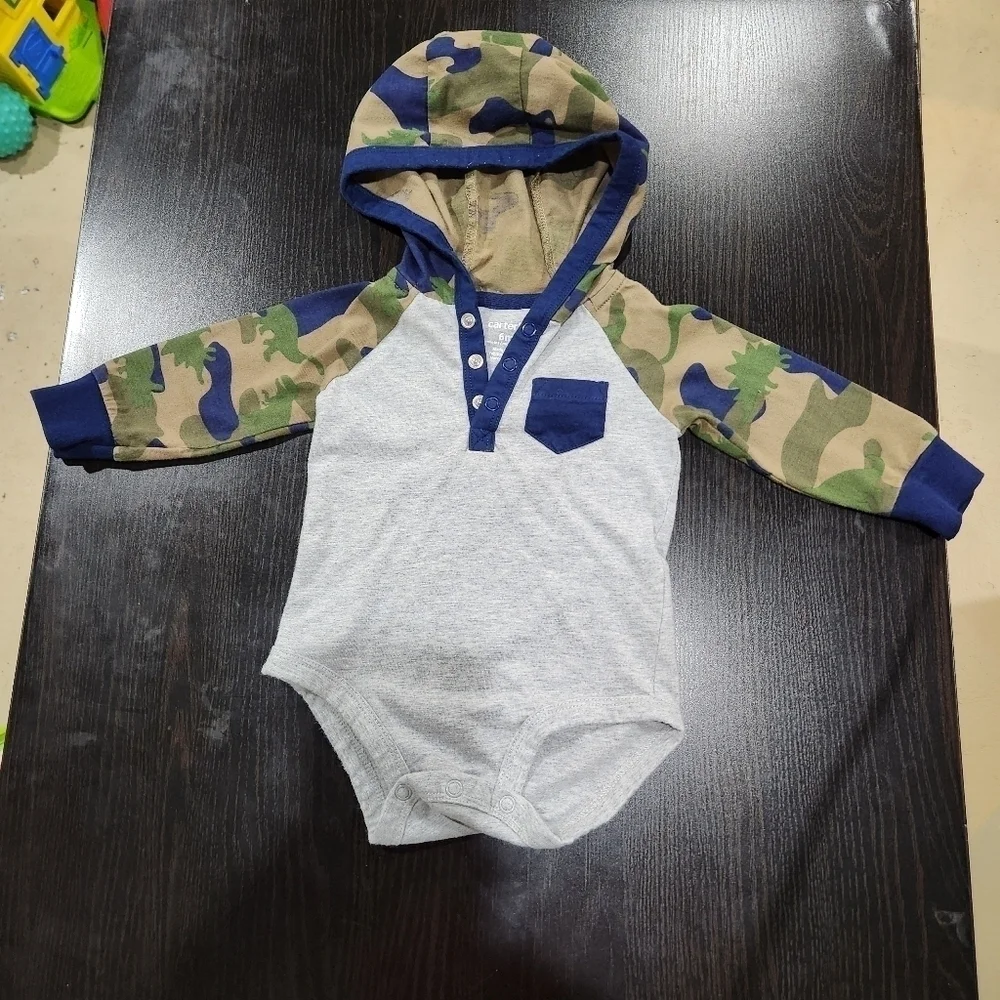Carter's Dino Camo 3pc Set, 2 Long Sleeve Bodysuits and Camo Jogger Pants Size6M